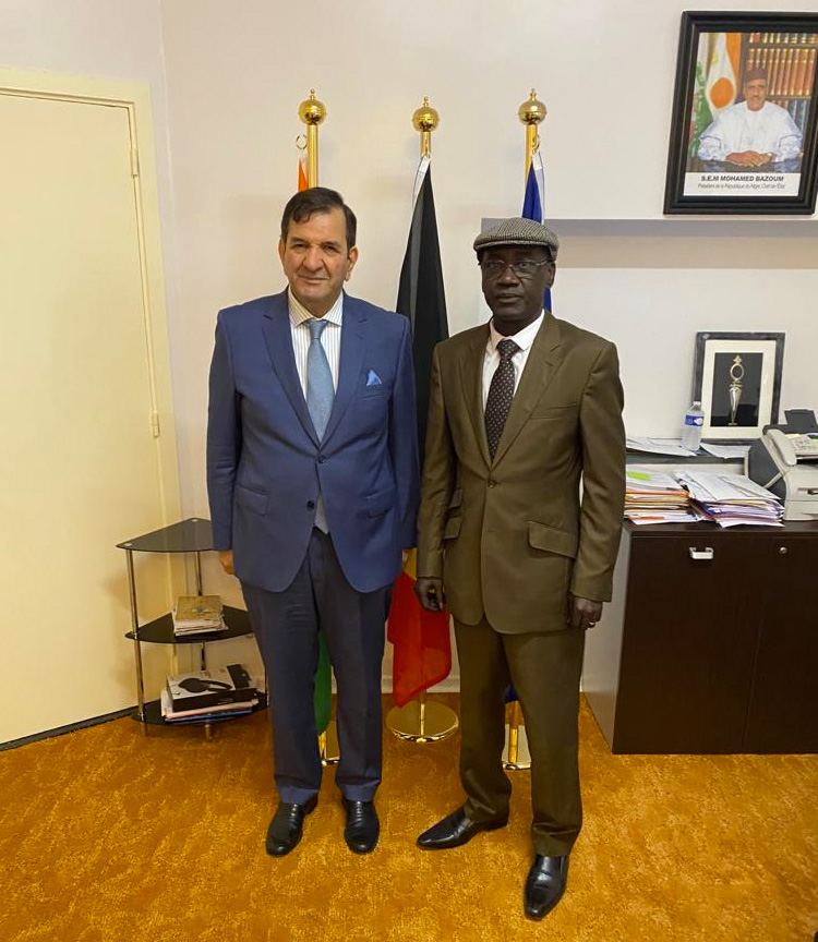 Rencontre diplomatique : SEM. IDE Alhassane rencontre son homologue algérien, son Excellence HANECHE Mohammed